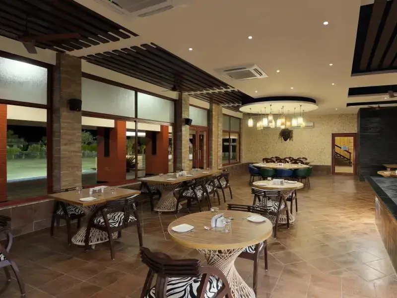 Бавла: Nalsafari Resort