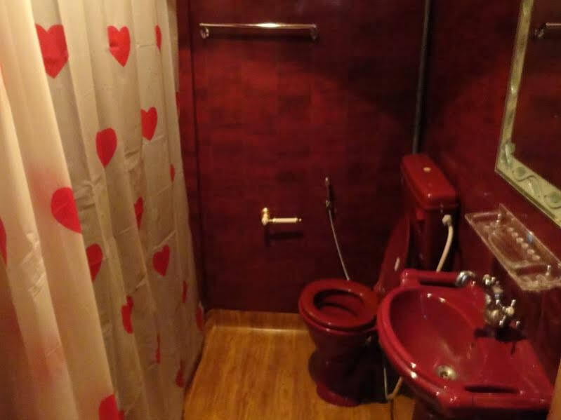 Шринагар: New Kharpalace Group of Houseboats