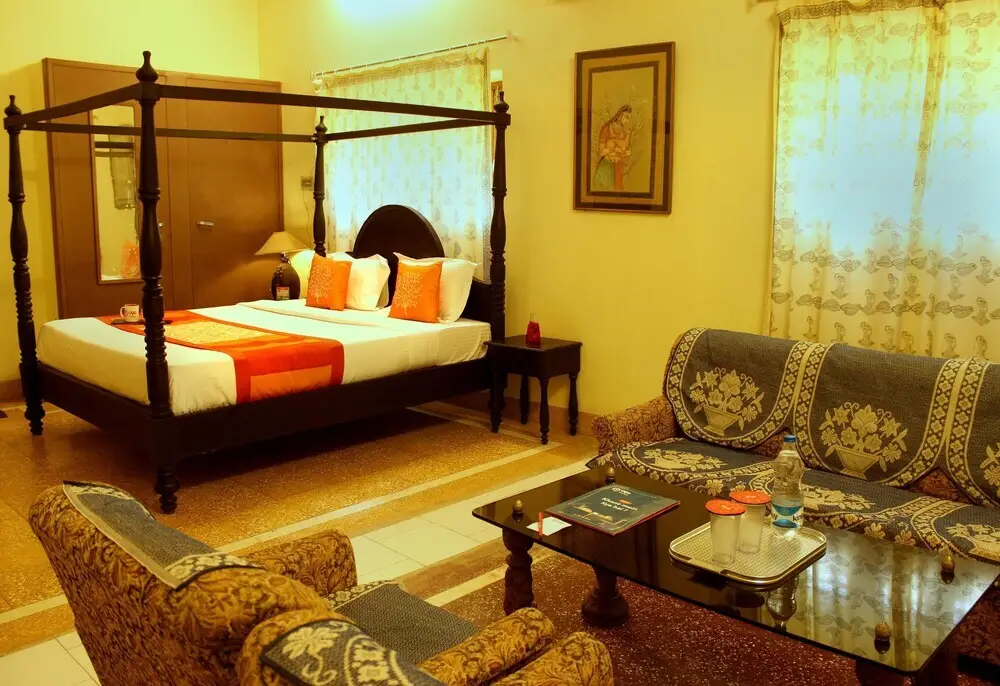 Удаипур: Oyo 1587 Ambavgarh Palace