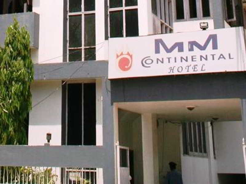 Варанаси: M M Continental