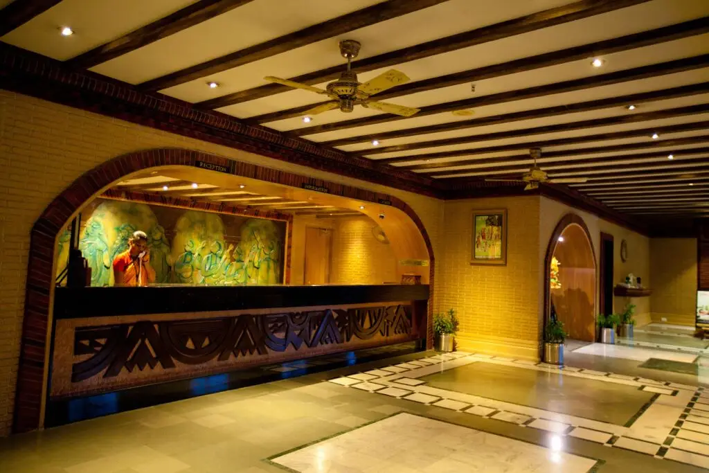Батасингарам: Hotel Tara