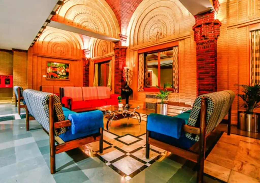 Батасингарам: Hotel Tara