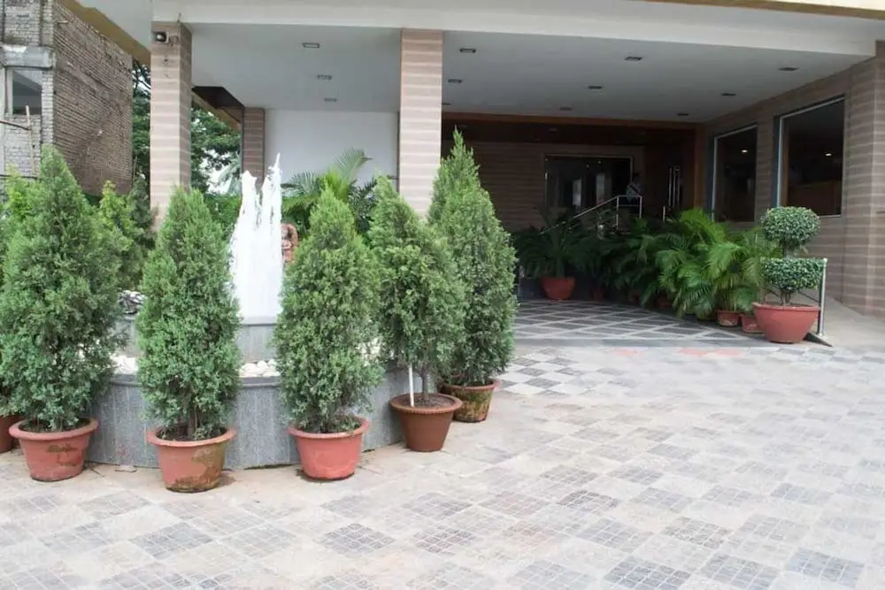 Бхубанешвар: OYO 1651 Hotel Seetal