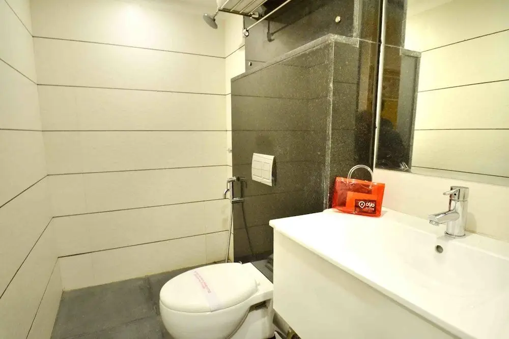 Удджайн: OYO 963 Hotel Rumaya