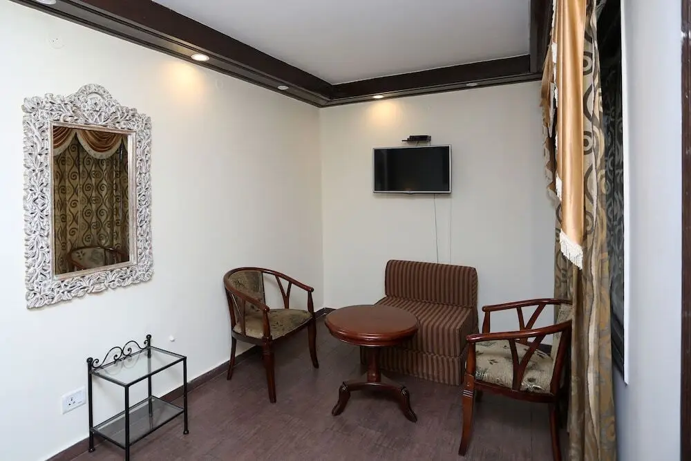 Массури: OYO Premium Near Mussoorie Public School