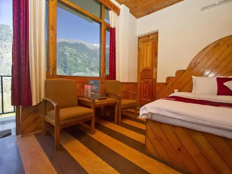 Манали: OYO 1882 Mountain View Cottage