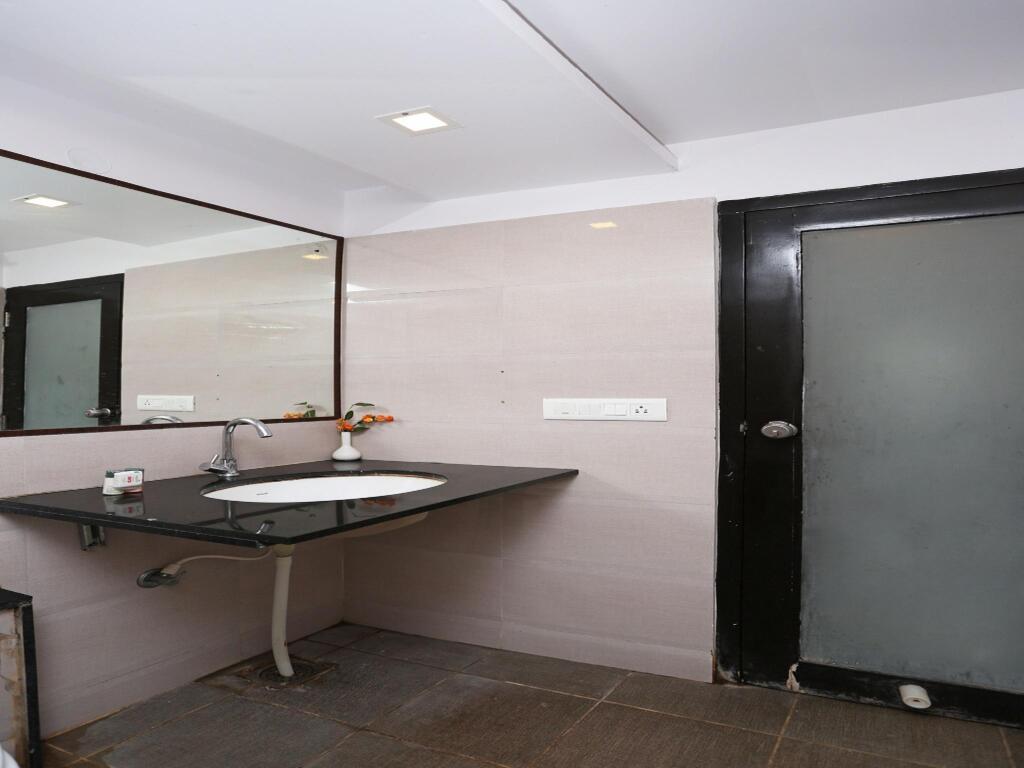 Майсур: OYO 1761 Aavass Inn Paradise