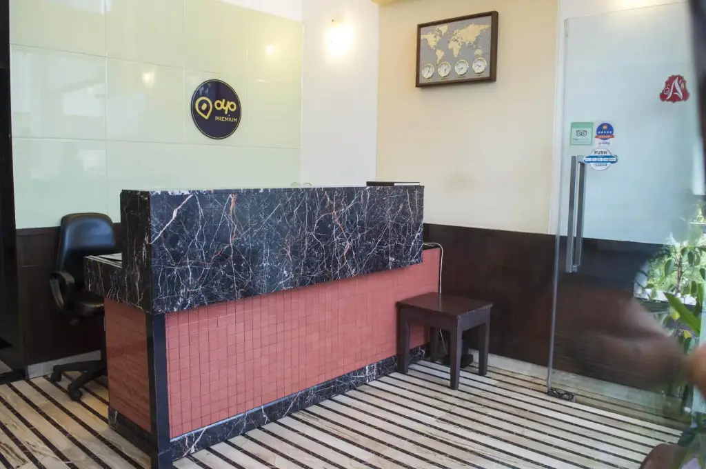 Бхопал: OYO Premium ISBT Bhopal