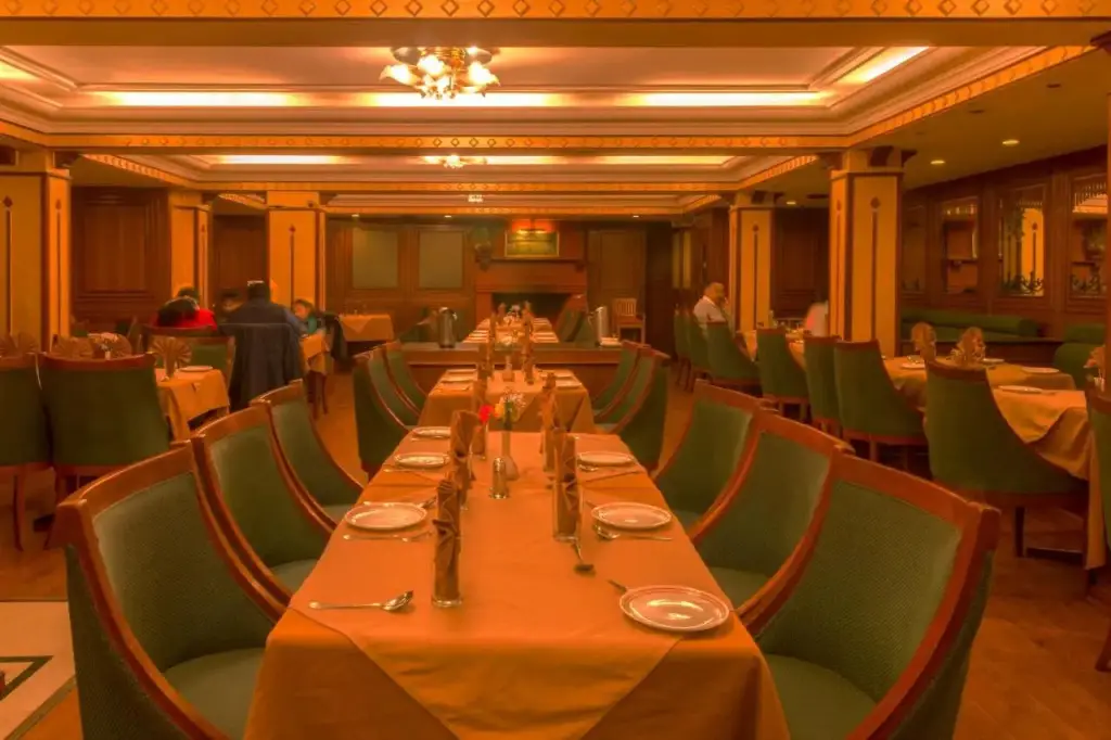 Ути: Hotel Nahar Nilgiris