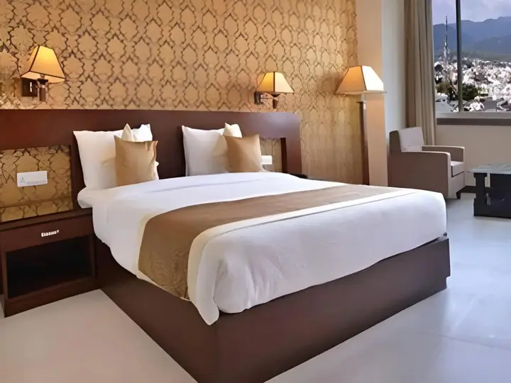 Наинитал: Devashish Hotel