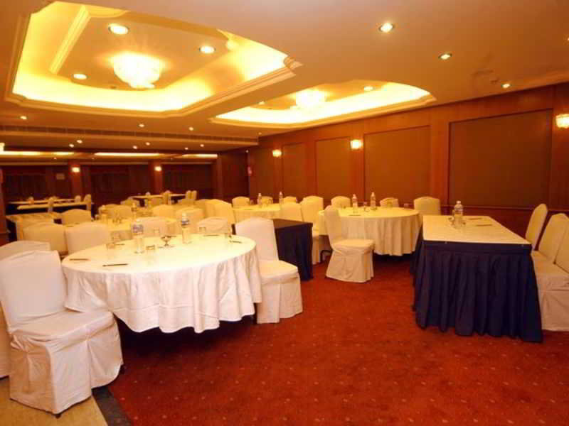 Бангалор: Hotel AJ International