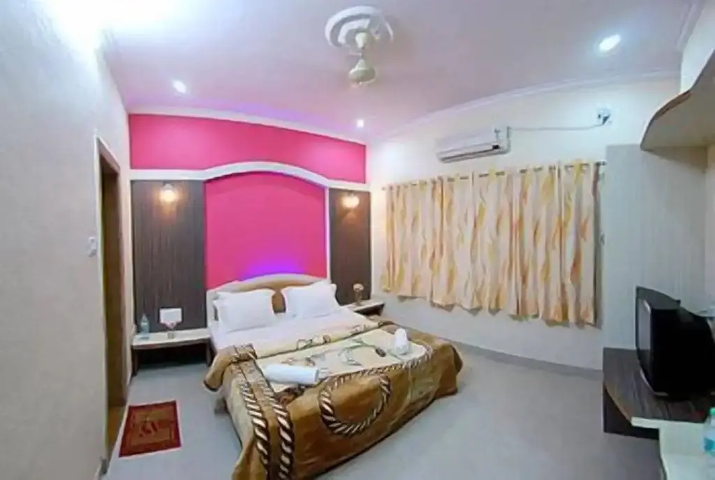 Олд-Махабалешвар: Shanti's Hotel Sonai