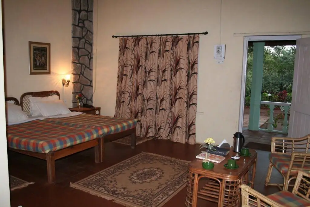 Лонда: Bison River Resort