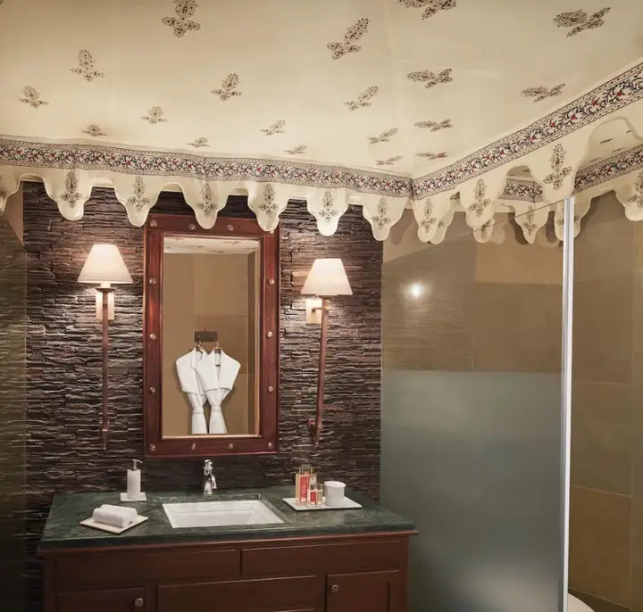 Удаипур: Aravali Silence Lakend Resorts & Adventures