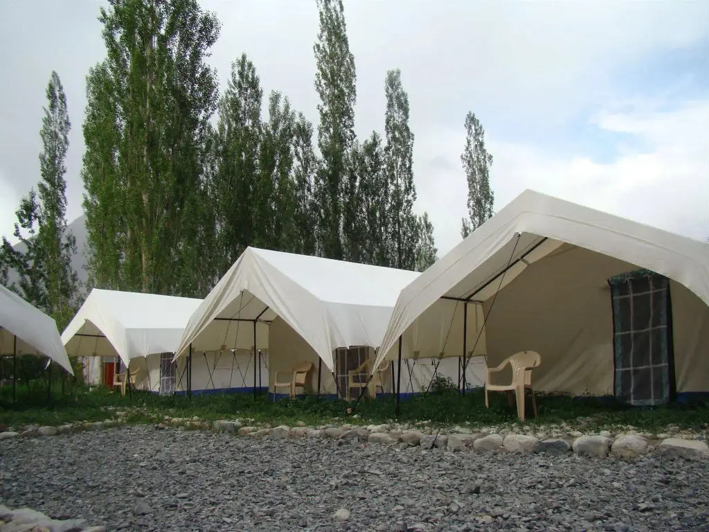 Хундер: Double Humped Camp - Hunder