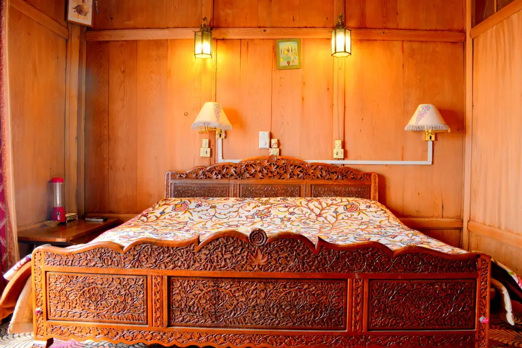 Шринагар: Отель Houseboat Golden Flower