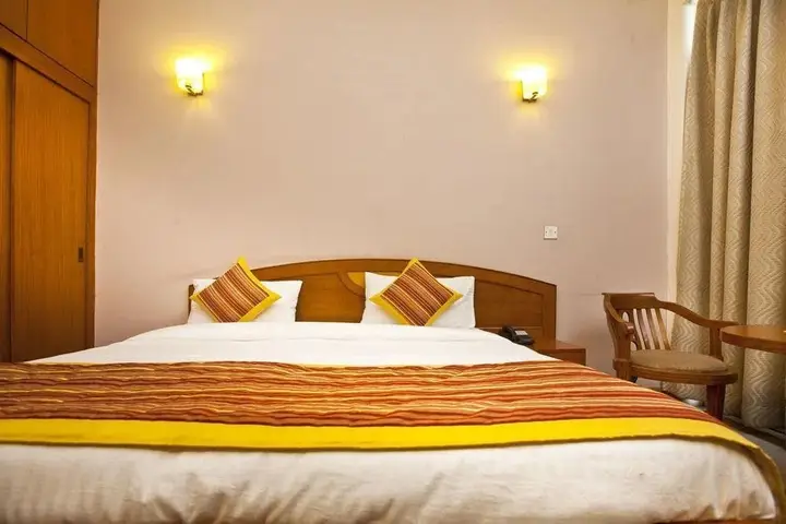 Нью-Дели: OYO Rooms Hazrat Nizamuddin
