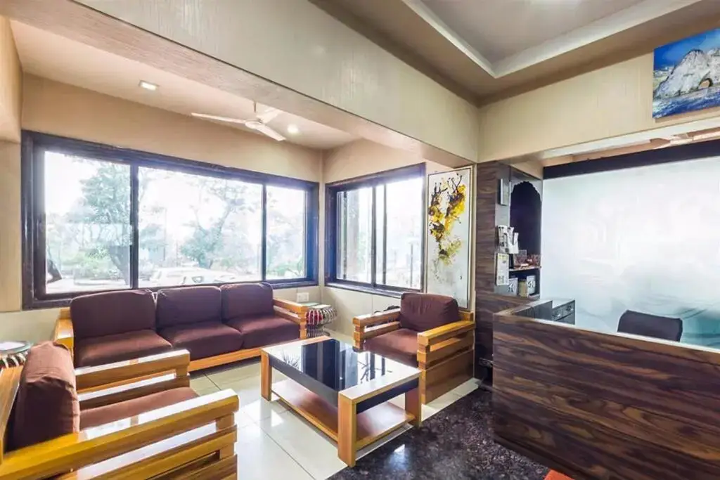 Сапутара: Hotel Sejal Inn