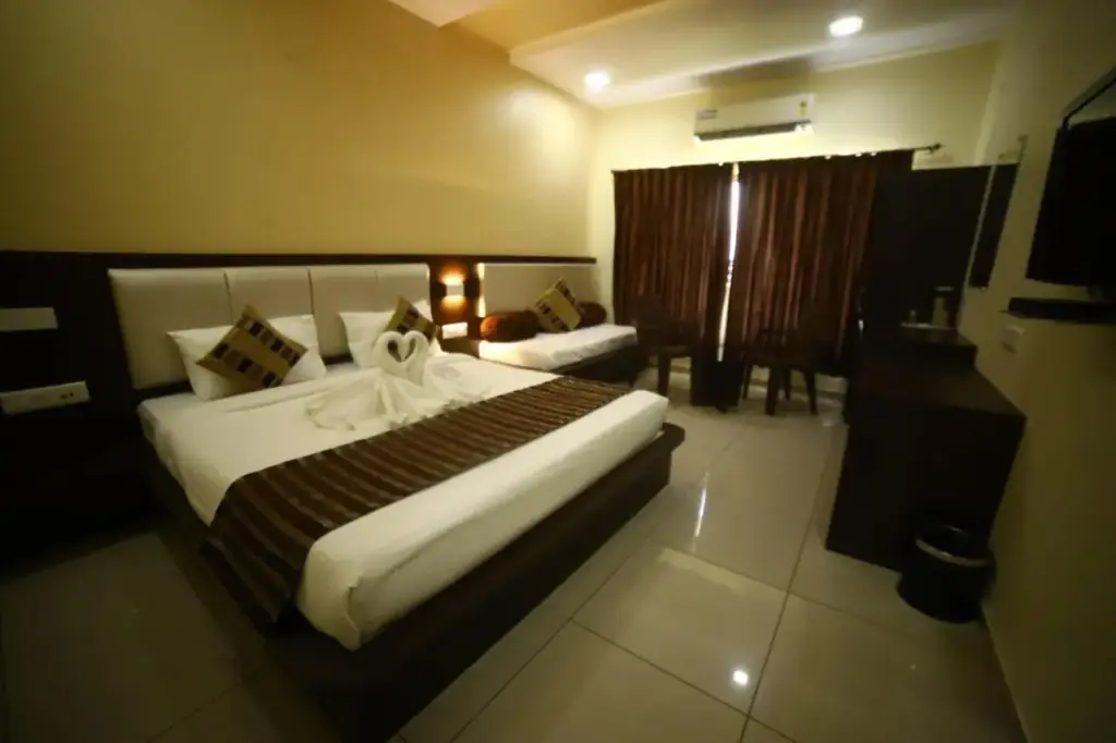 Сапутара: Hotel Sejal Inn