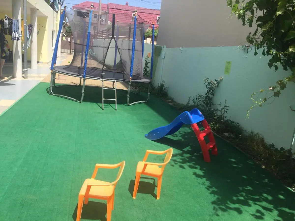Анапа: Guest House Aura
