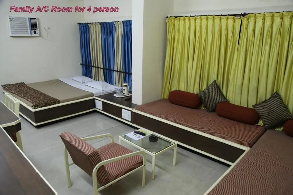 Раджкот: Aditya Hotel