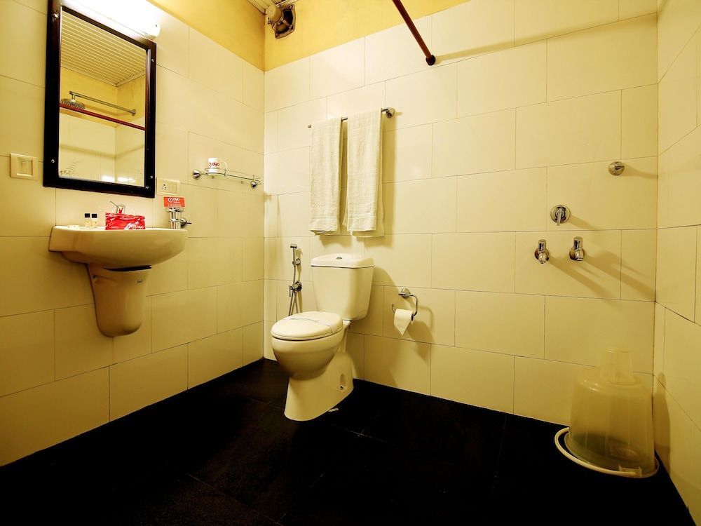 Муннар: OYO 2159 Hotel SN Sujatha Inn