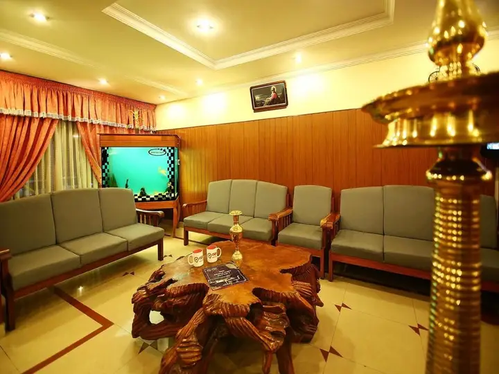 Муннар: OYO 2159 Hotel SN Sujatha Inn