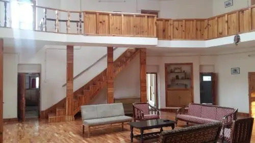 Бхунтар: The Tara Villa