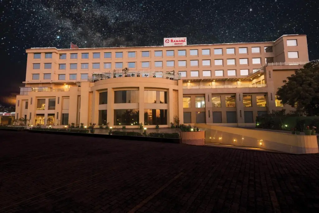Ramada by Wyndham Neemrana — фото 1