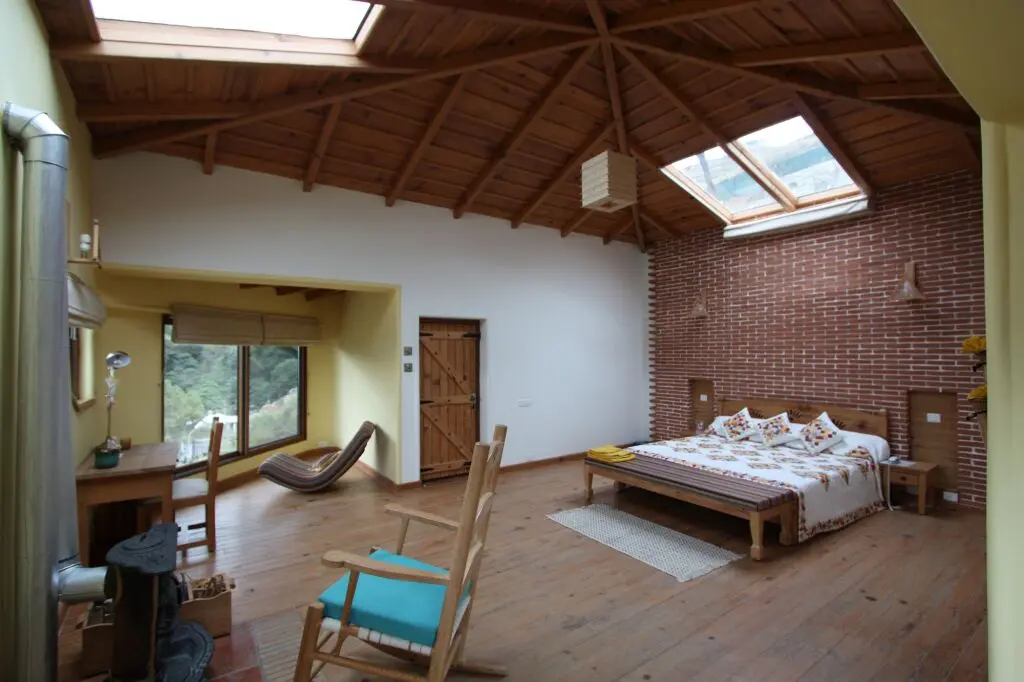 Наинитал: Soulitude in the Himalayas