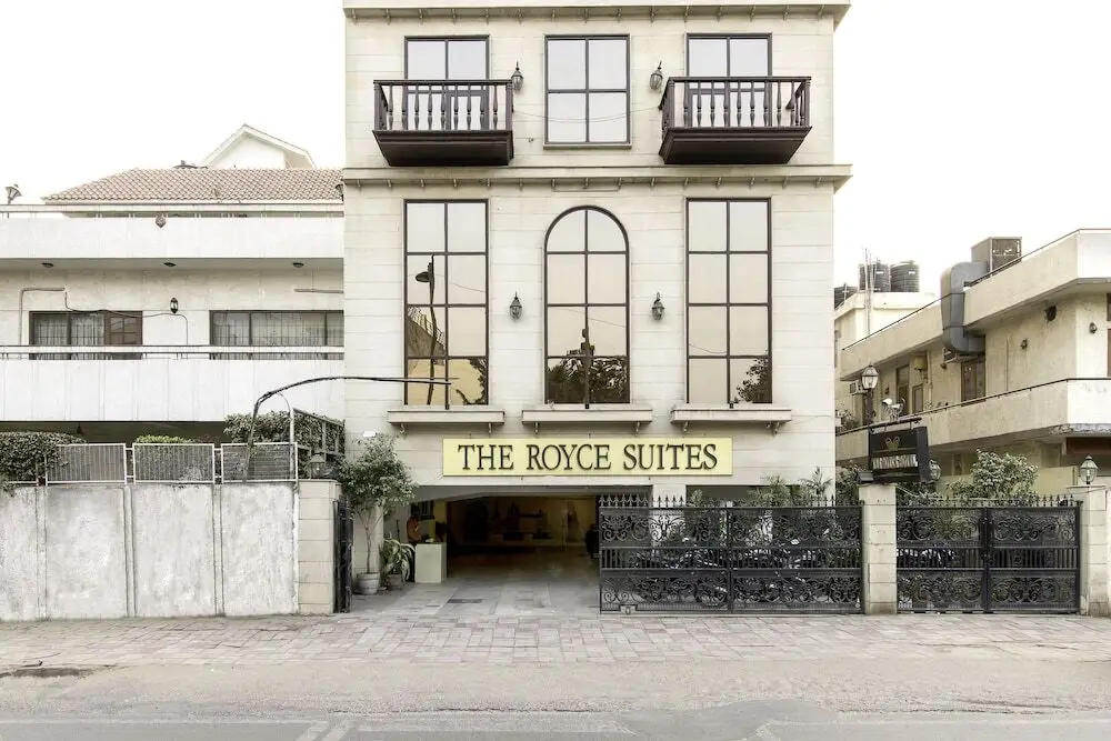 The Royce Hotel — фото 1