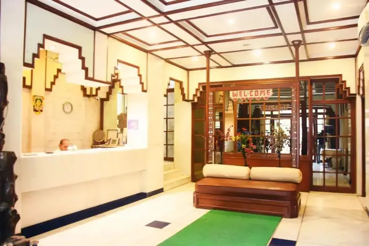 Мумбаи: Garden Hotel