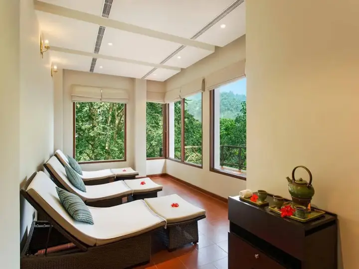 Наинитал: Corbett Gateway Resort & Spa