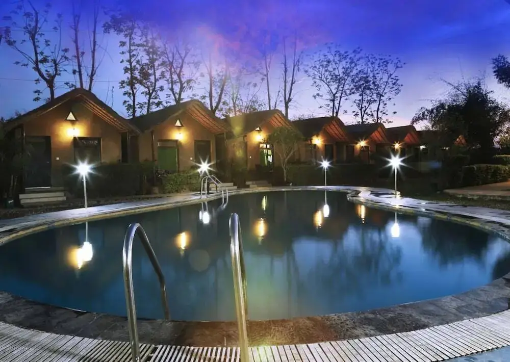 Наинитал: Corbett Woods Resor