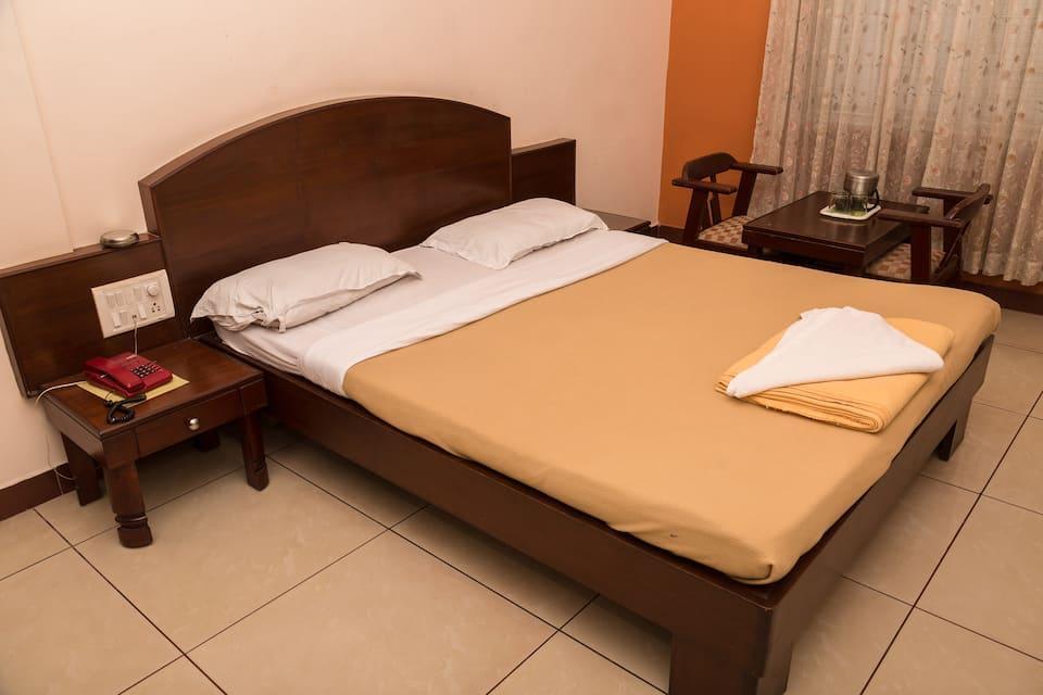 Мангалур: Woodside - The Business Class Hotel