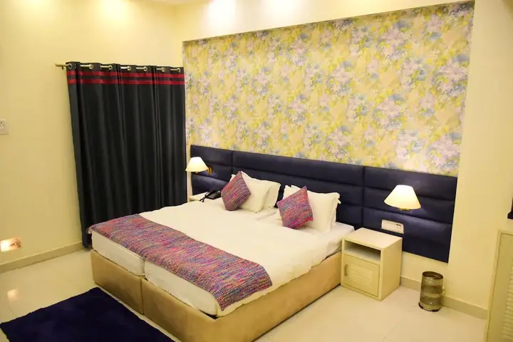 Праяградж: Samrat - A Heritage Hotel