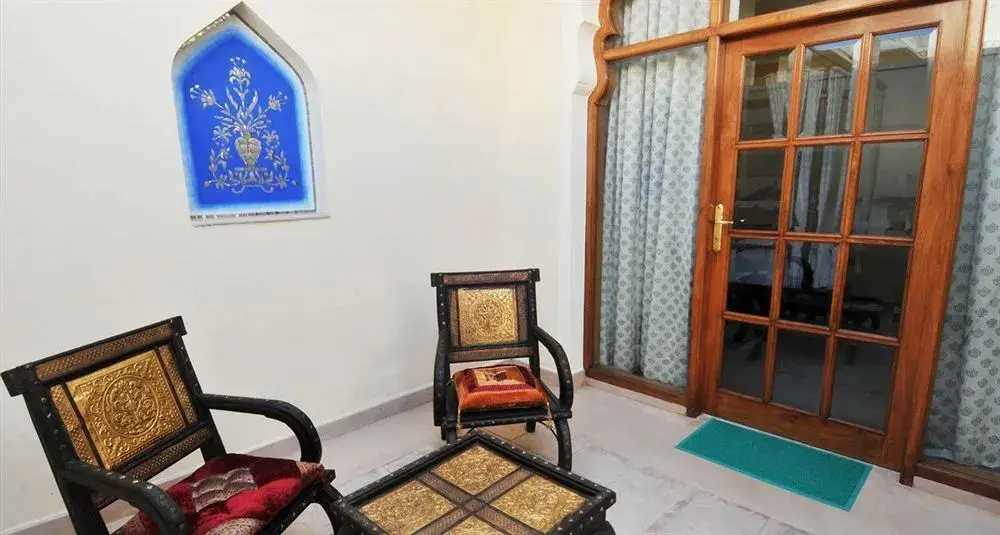 Кукас: Heritage Retreat