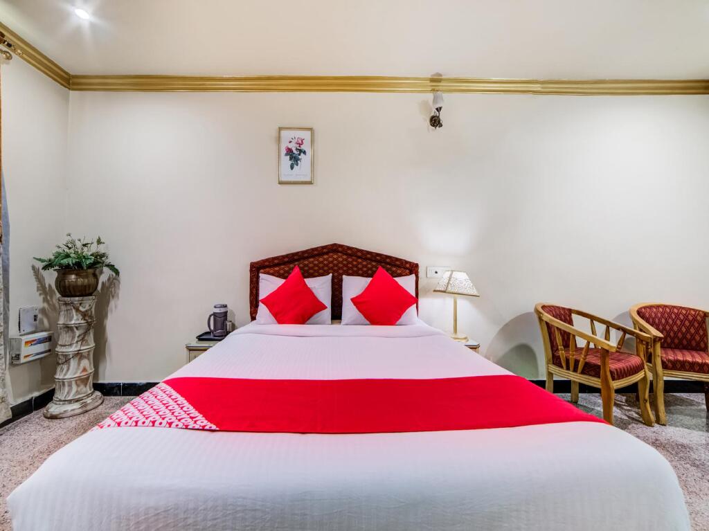 Хидерабад: Hotel IK London Residency