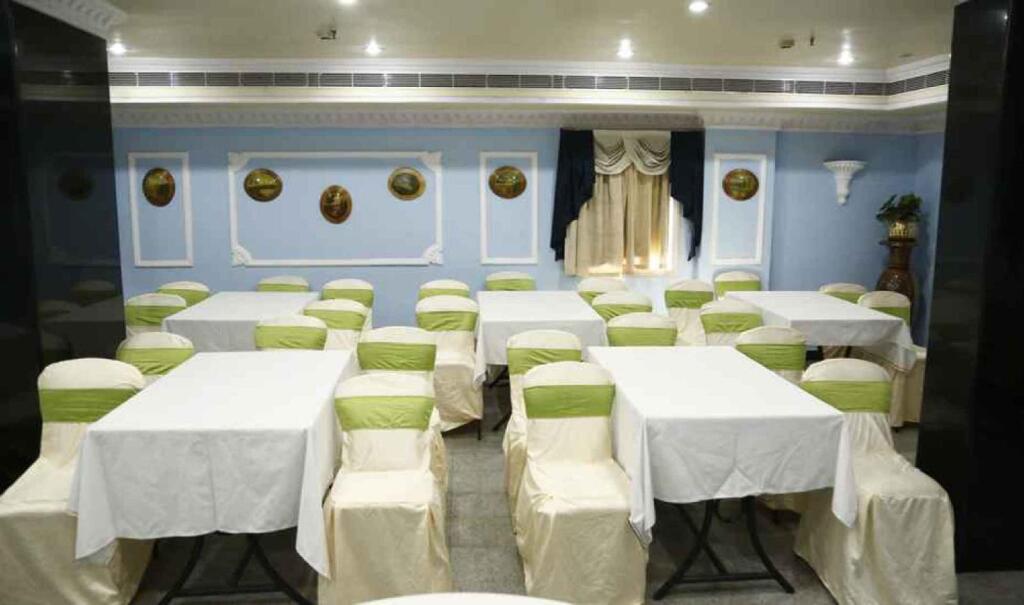 Хидерабад: Hotel IK London Residency