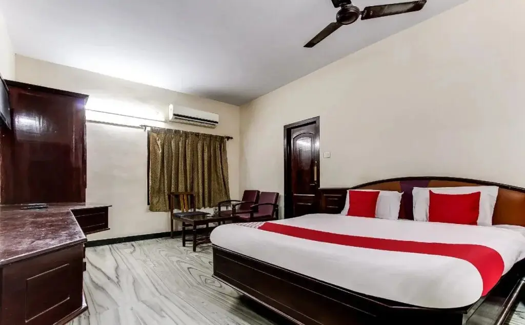 Eraniel: Hotel Parvathi Residency