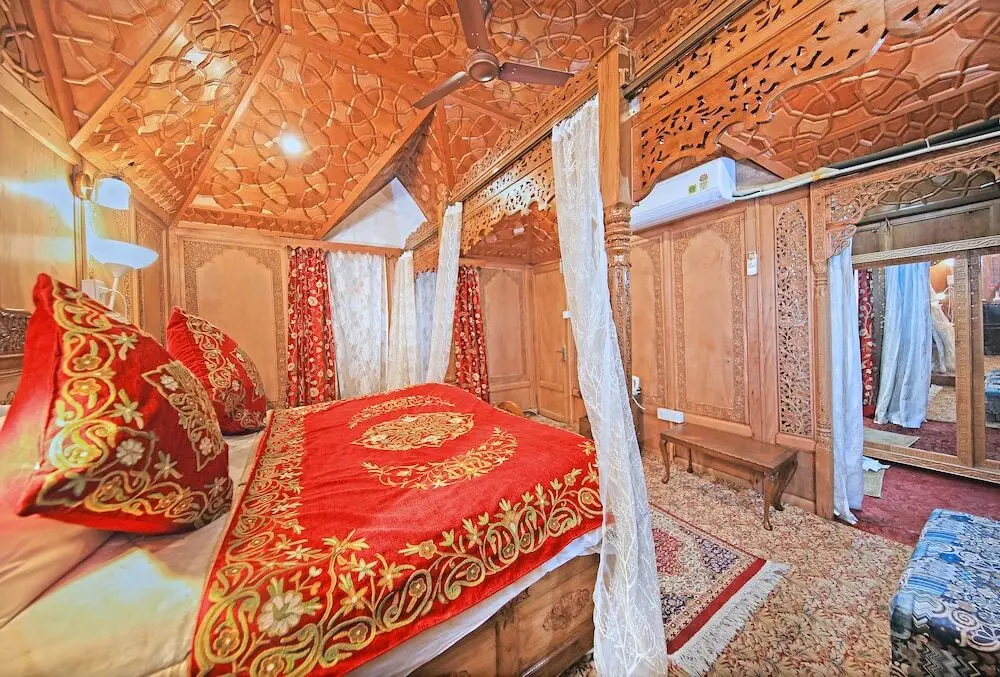 Шринагар: Kolu Group Of Houseboats