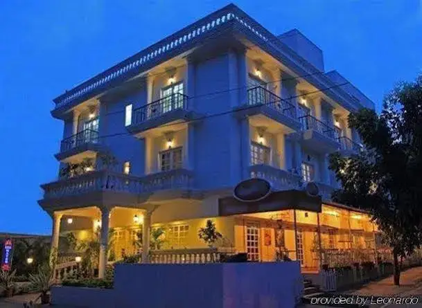 Бангалор: The Mayer - Indiranagar