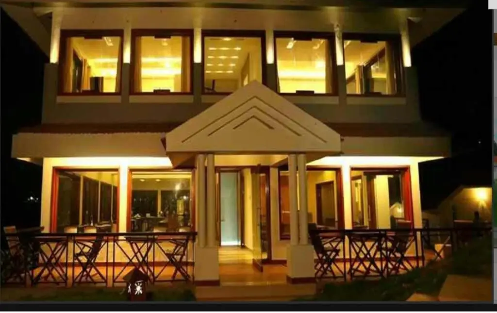 Ути: Coastal Grand  Space4 Resorts