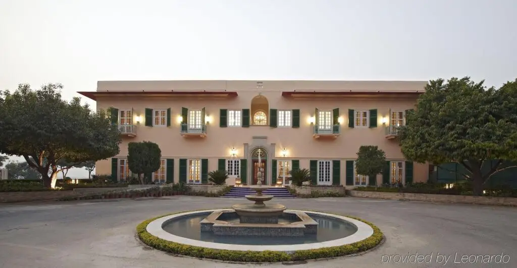 Сикар: The Gateway Ramgarh Lodge