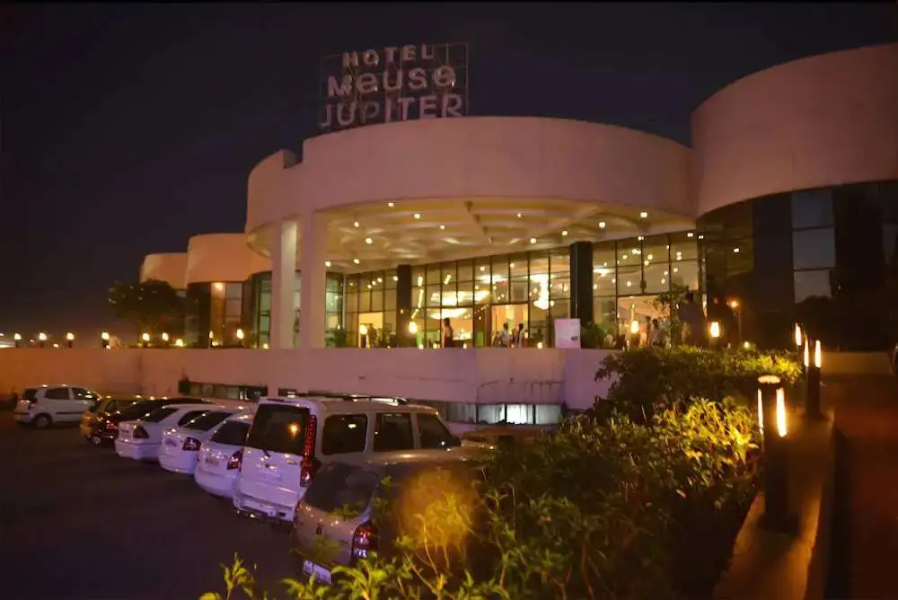 Meuse Jupiter Business and Luxury Hotel — фото 1