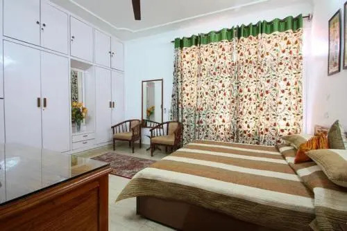 Джамму: Colonels Retreat Home
