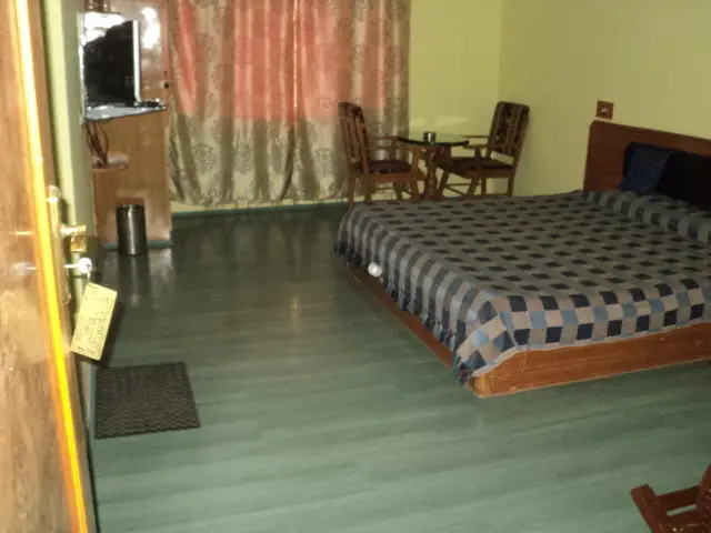 Шринагар: Asif Guest House