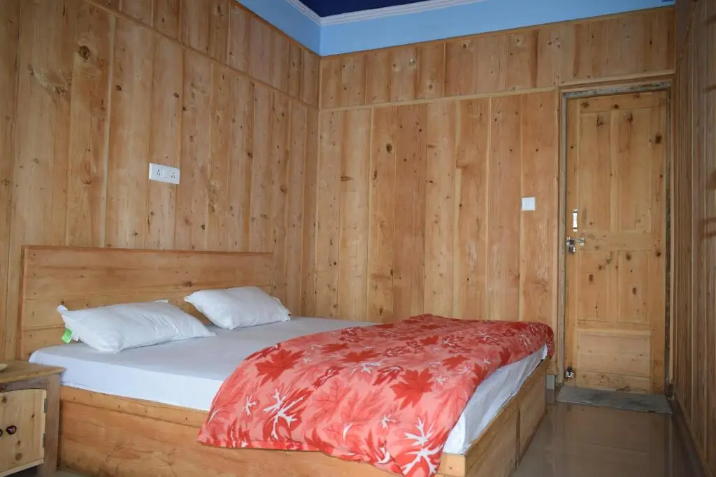 Прем-Нагар: Hotel Hill Paradise Nagthat