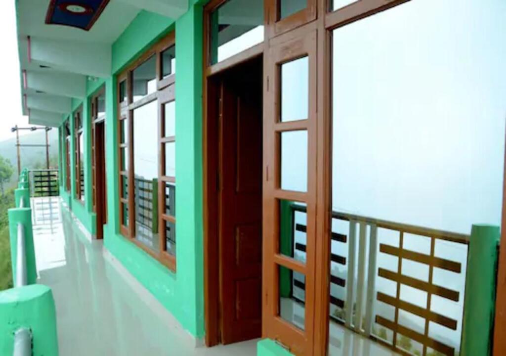 Прем-Нагар: Hotel Hill Paradise Nagthat