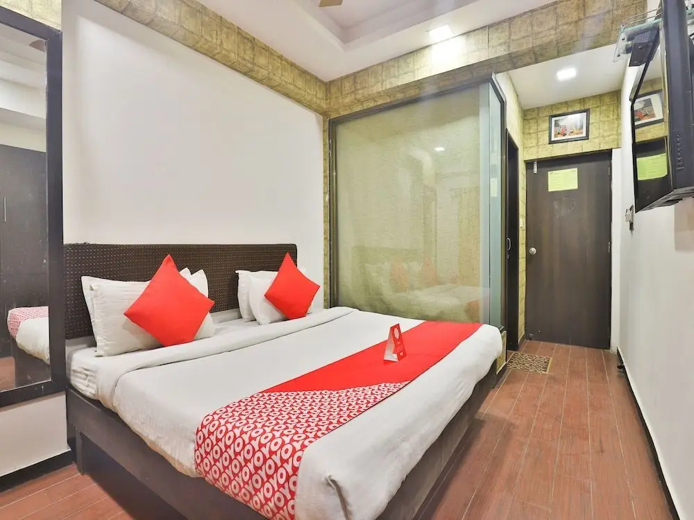 Вадодара: OYO 1635 Hotel Dash Continental